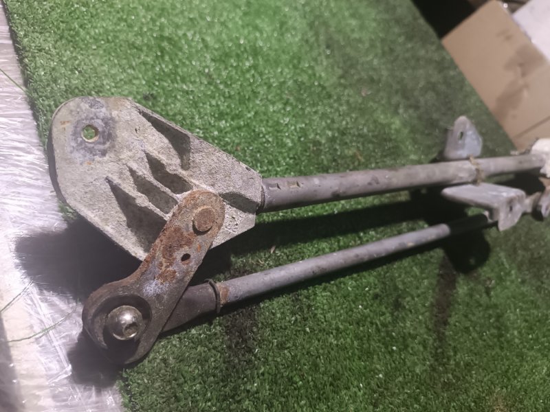 Трапеция дворников, 2500 рублей, Пешки