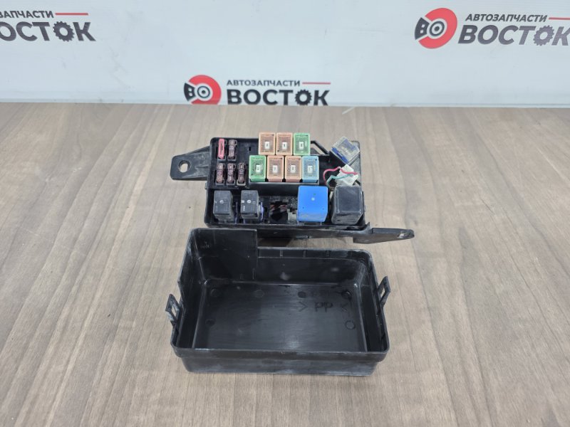 Блок предохранителей под капот, 1500 рублей, Пешки