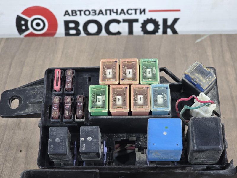 Блок предохранителей под капот, 1500 рублей, Пешки