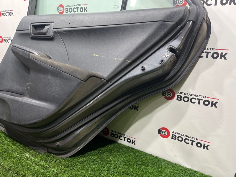 Дверь, 9000 рублей, Пешки