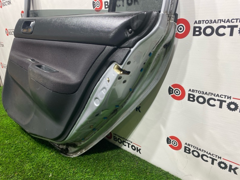 Дверь, 6000 рублей, Пешки