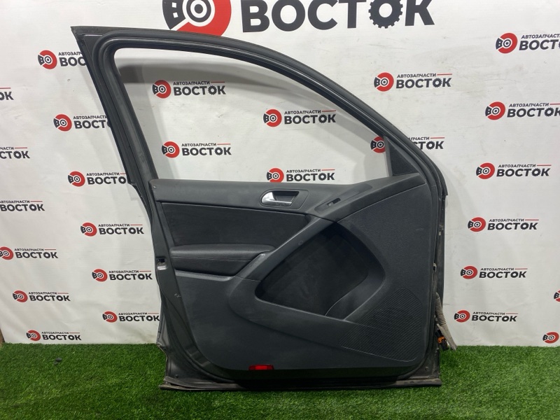 Дверь, 30000 рублей, Пешки