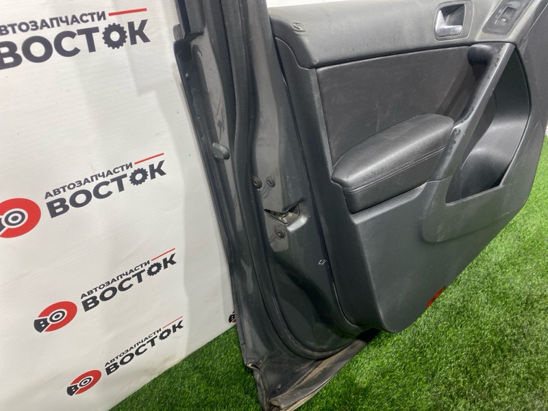 Дверь, 30000 рублей, Пешки