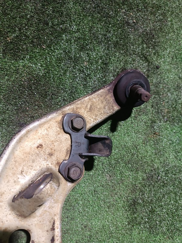 Рычаг нижний, 5000 рублей, Пешки