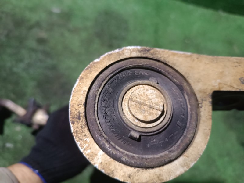 Рычаг нижний, 5000 рублей, Пешки