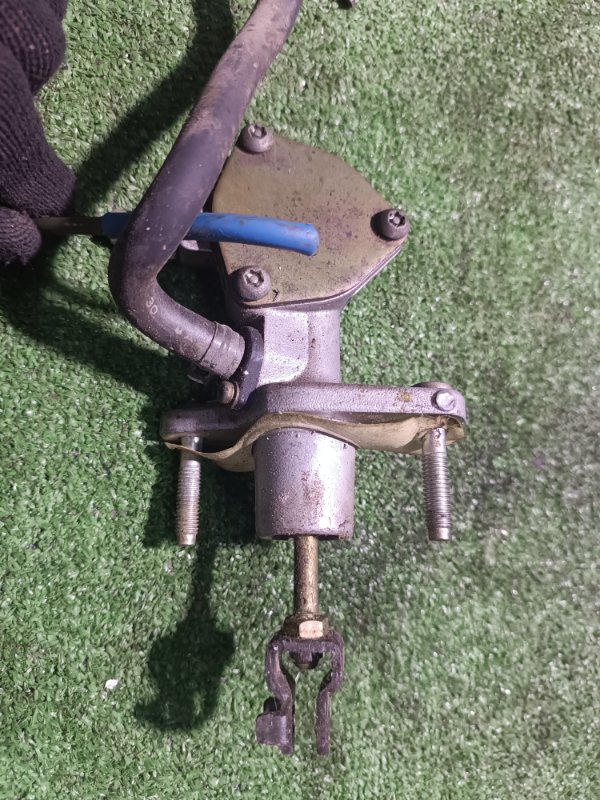 Рабочий тормозной цилиндр, 3000 рублей, Пешки