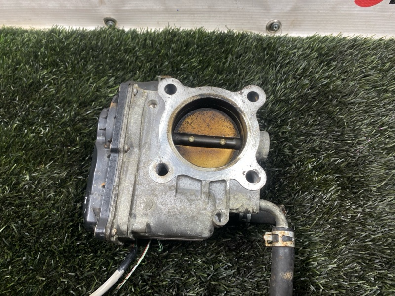 Дроссельная заслонка, 2000 рублей, Пешки