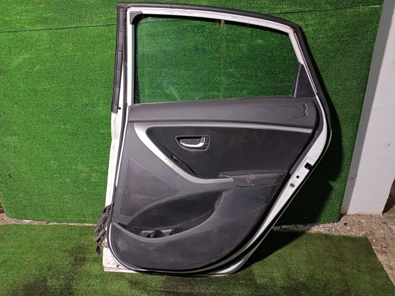 Дверь, 20000 рублей, Пешки