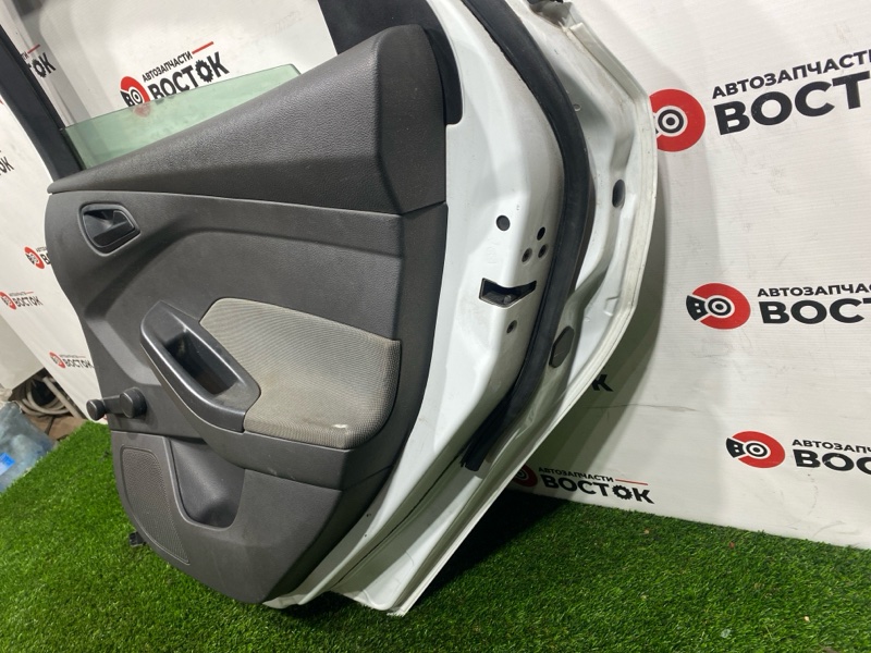 Дверь, 15000 рублей, Пешки