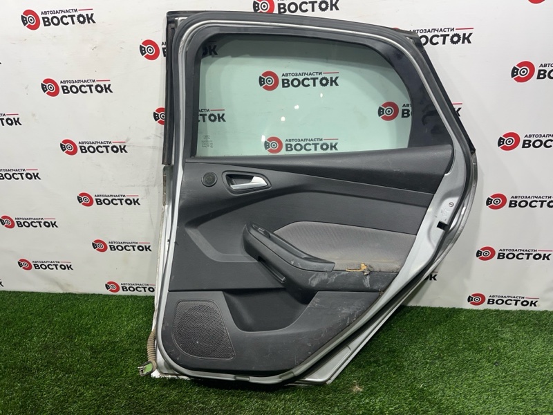 Дверь, 15000 рублей, Пешки