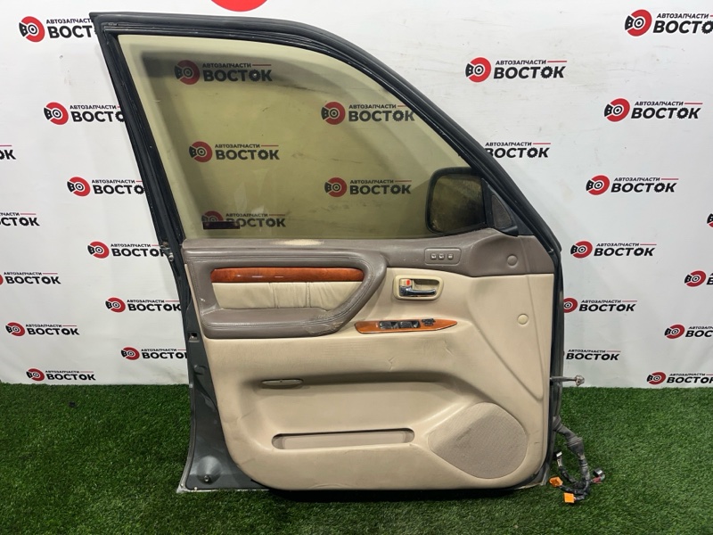 Дверь, 10000 рублей, Пешки