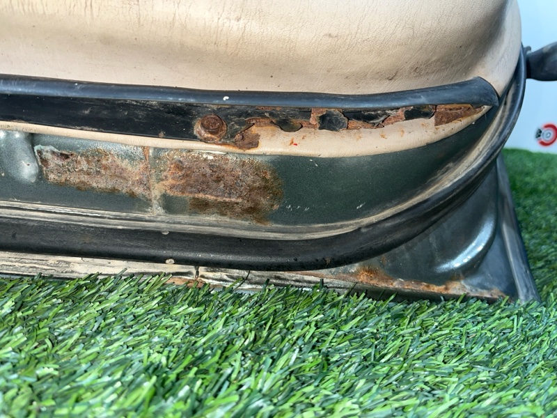 Дверь, 10000 рублей, Пешки