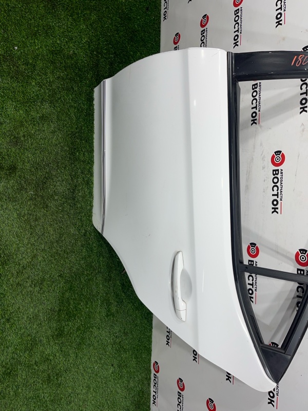 Дверь, 30000 рублей, Пешки