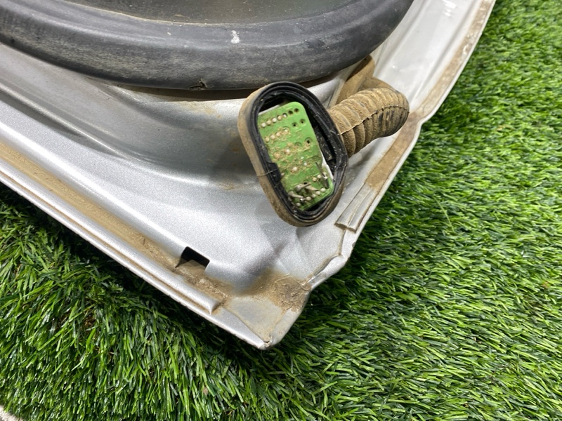 Дверь, 9000 рублей, Пешки