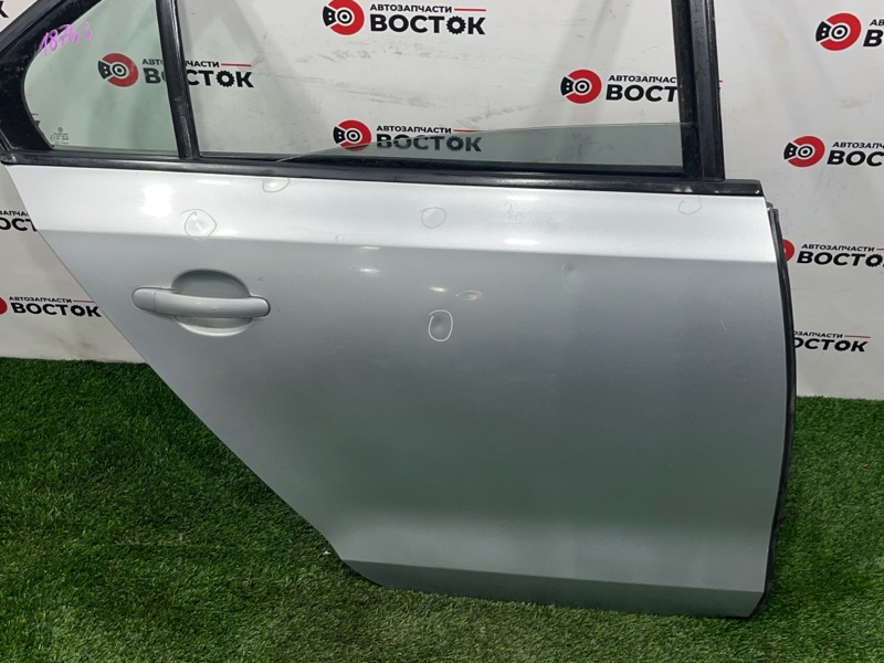 Дверь, 25000 рублей, Пешки