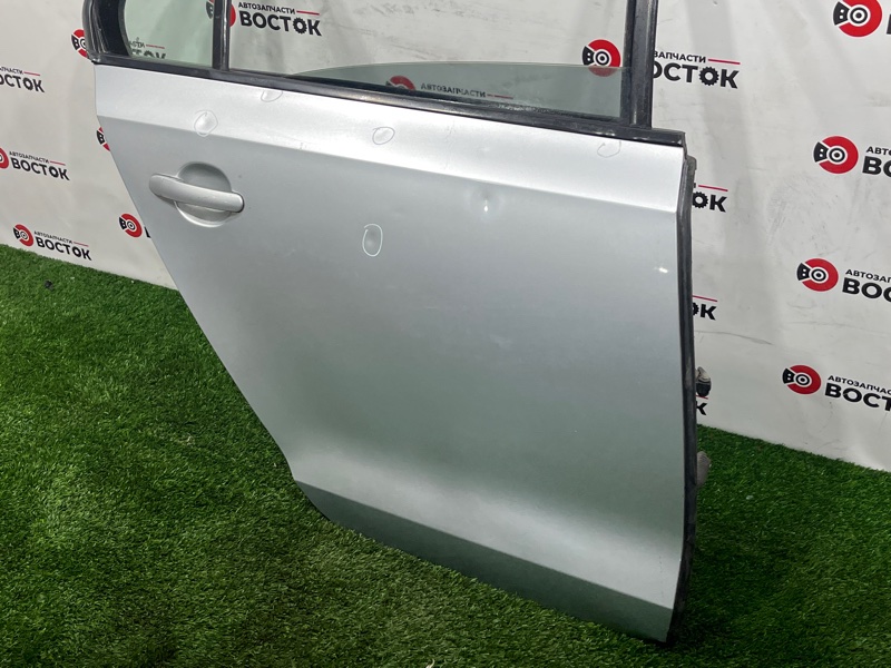 Дверь, 25000 рублей, Пешки