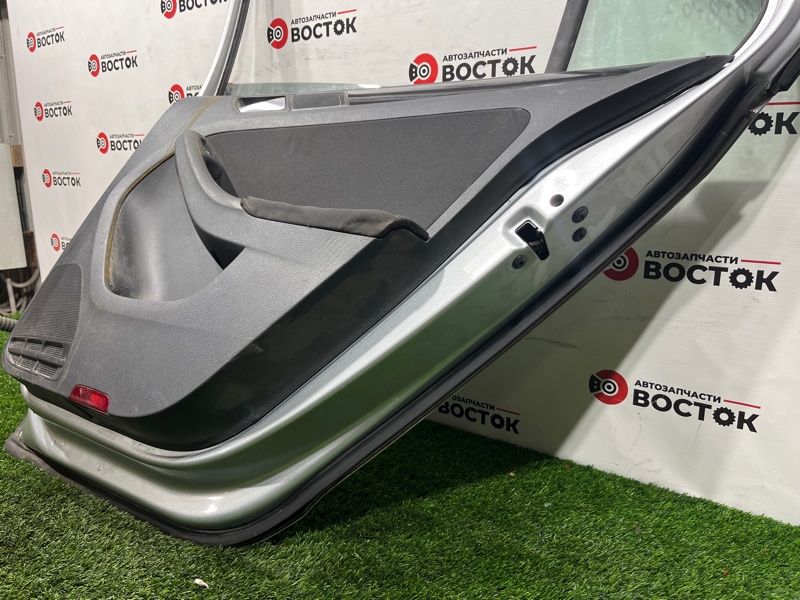 Дверь, 25000 рублей, Пешки