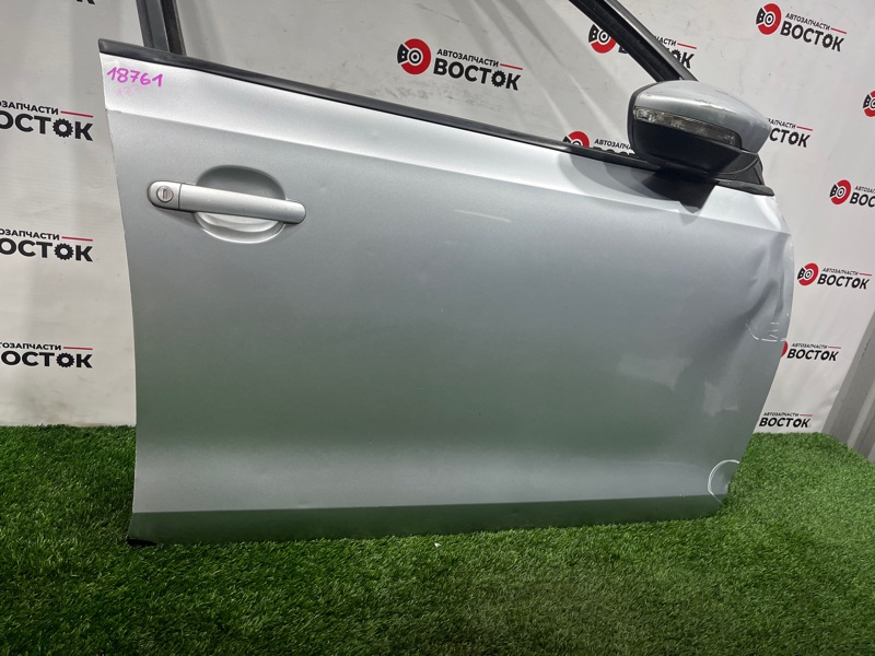 Дверь, 10000 рублей, Пешки