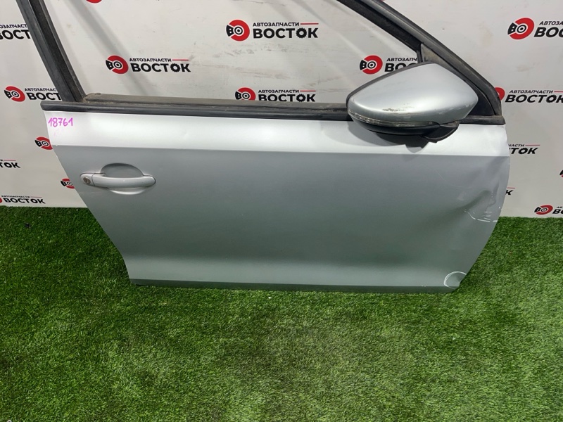 Дверь, 10000 рублей, Пешки