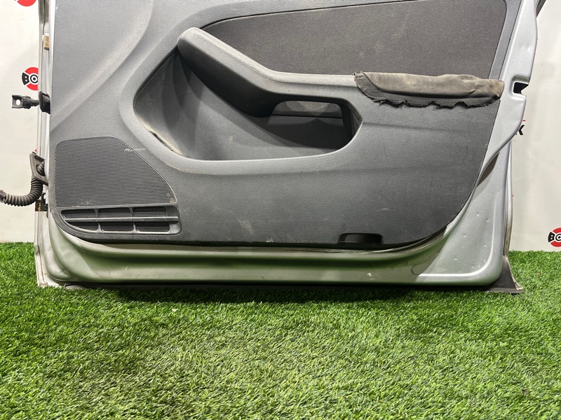 Дверь, 10000 рублей, Пешки