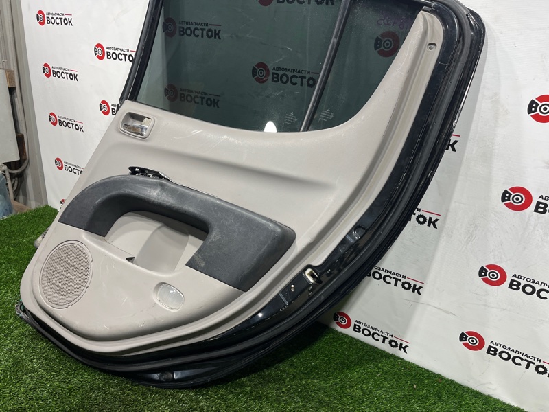 Дверь, 10000 рублей, Пешки