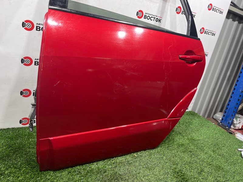 Дверь, 10000 рублей, Пешки