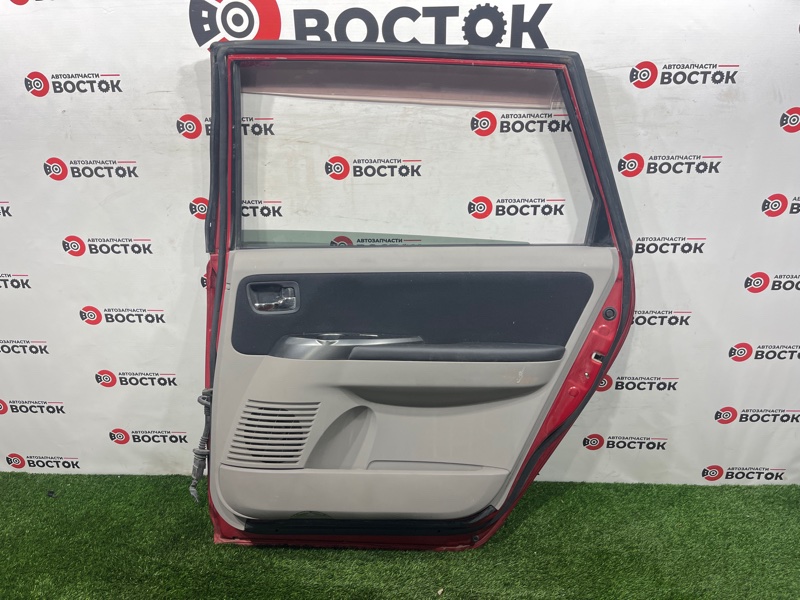 Дверь, 10000 рублей, Пешки