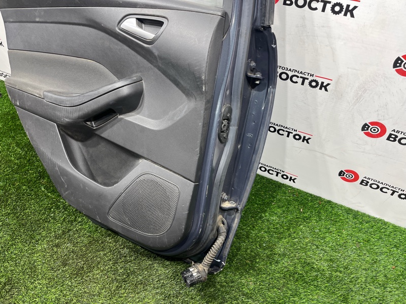 Дверь, 15000 рублей, Пешки