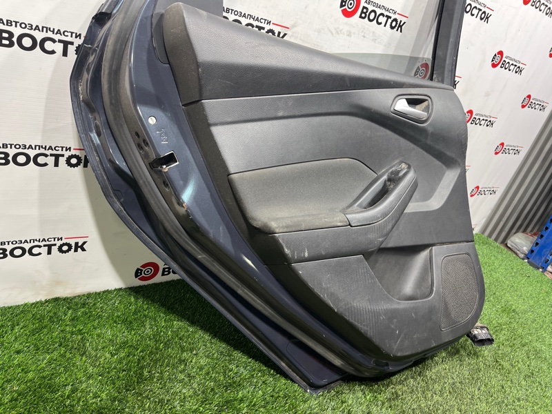 Дверь, 15000 рублей, Пешки