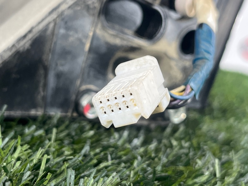 Зеркало боковое, 10000 рублей, Пешки