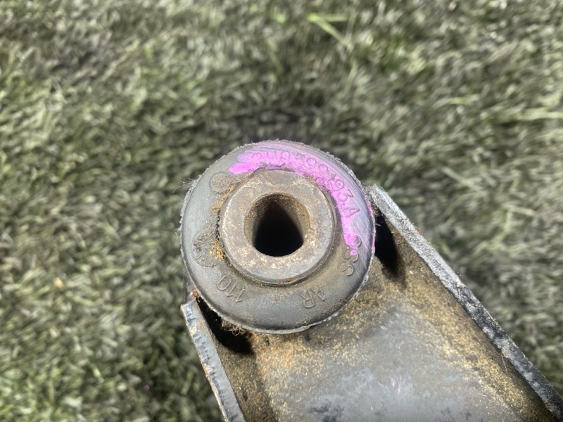 Серьга рессоры, 4000 рублей, Пешки