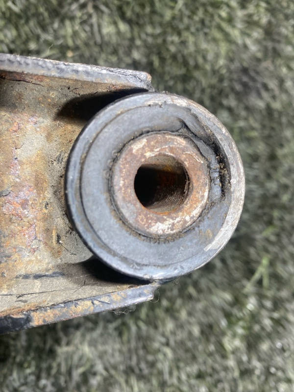 Серьга рессоры, 4000 рублей, Пешки