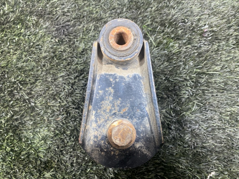 Серьга рессоры, 4000 рублей, Пешки