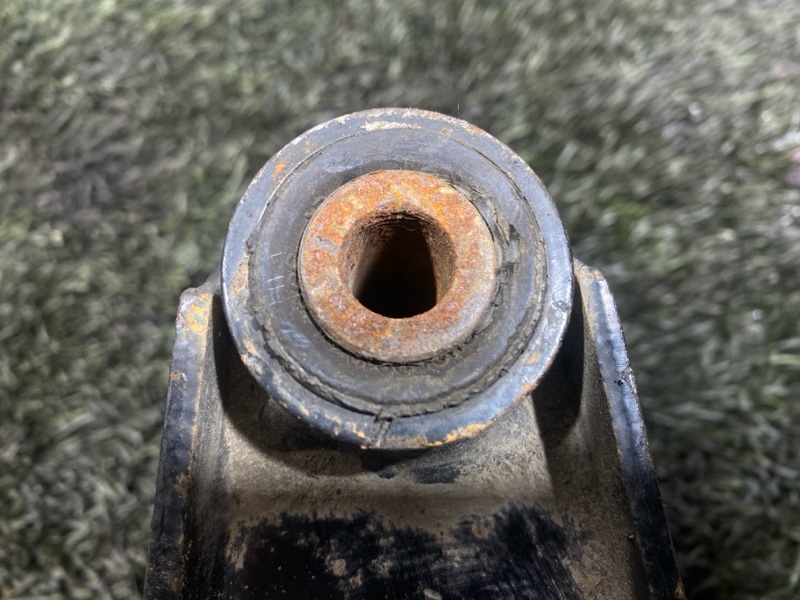 Серьга рессоры, 4000 рублей, Пешки