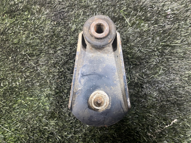 Серьга рессоры, 4000 рублей, Пешки