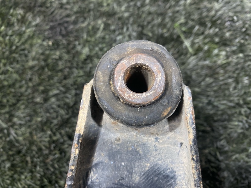 Серьга рессоры, 4000 рублей, Пешки