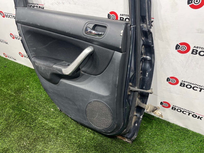 Дверь, 3000 рублей, Пешки