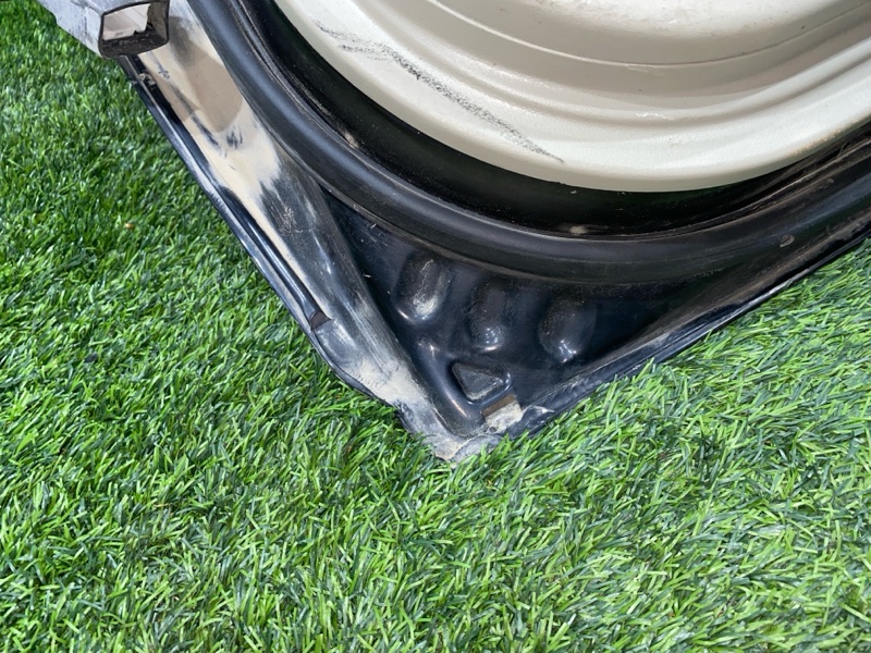 Дверь, 5000 рублей, Пешки