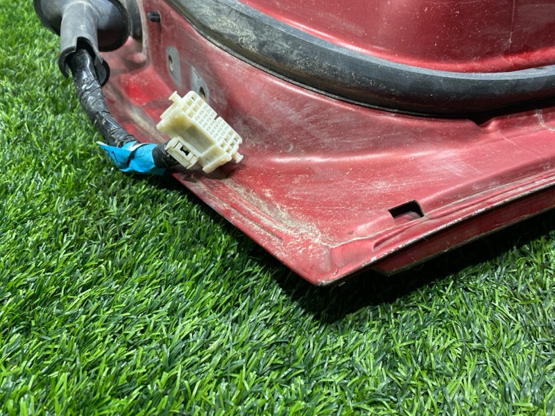 Дверь, 10000 рублей, Пешки