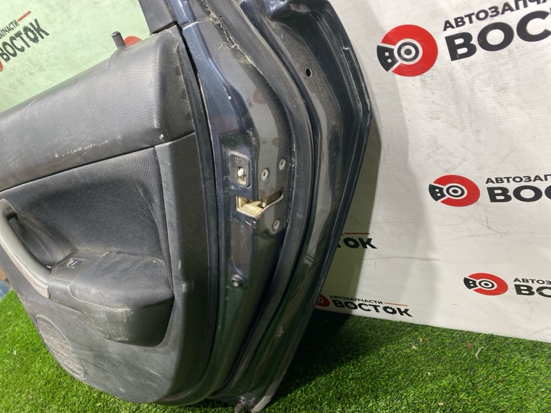 Дверь, 5000 рублей, Пешки