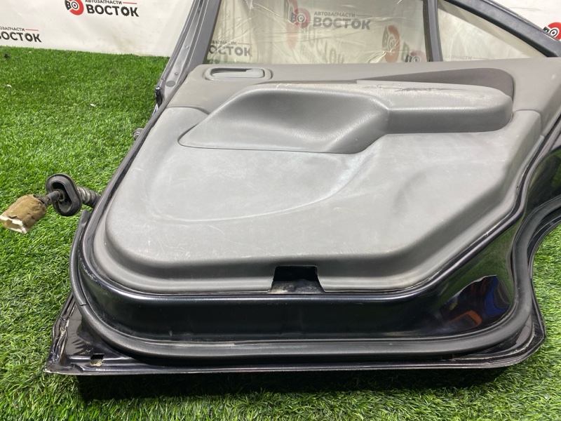 Дверь, 9000 рублей, Пешки