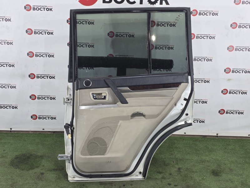 Дверь, 15000 рублей, Пешки