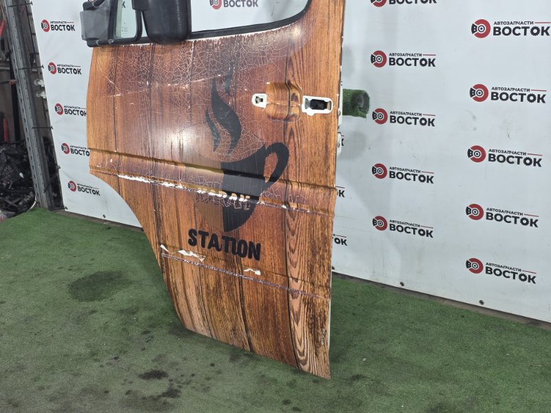 Дверь, 40000 рублей, Пешки