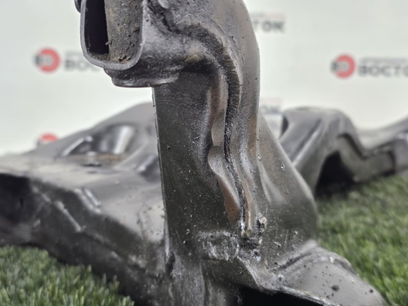 Подрамник, 10000 рублей, Пешки