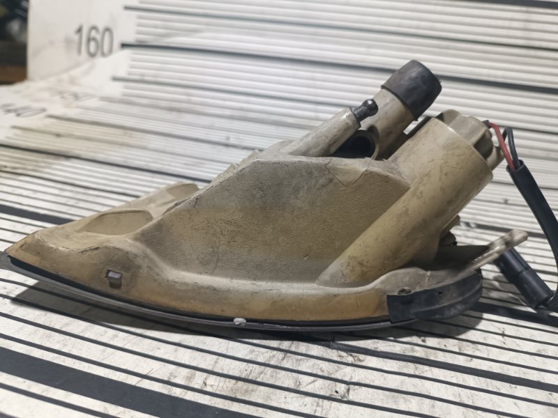 Поворотник, 2000 рублей, Пешки