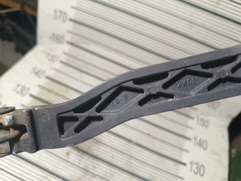 Поводок стеклоочистителя, 1000 рублей, Пешки