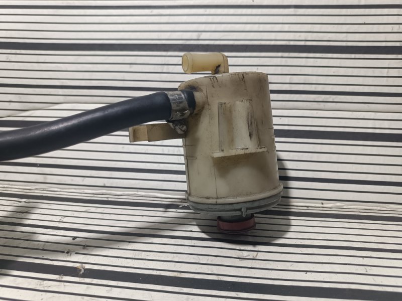 Бачок гидроусилителя руля, 2000 рублей, Пешки