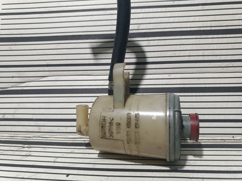 Бачок гидроусилителя руля, 2000 рублей, Пешки