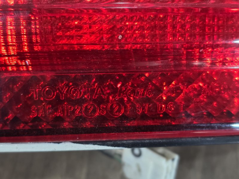 Стоп-сигнал, 3000 рублей, Пешки