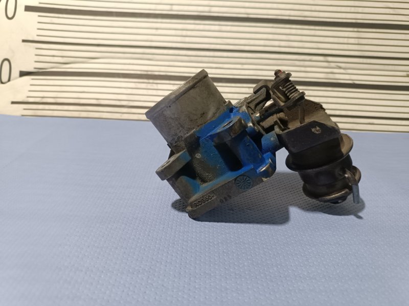 Дроссельная заслонка, 2000 рублей, Пешки